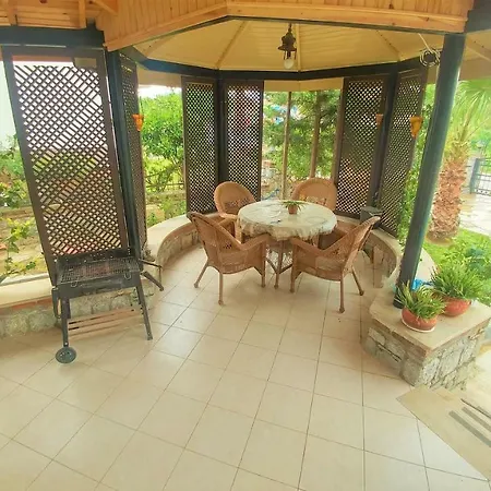 Villa Playa - Solo 4 Bedroom Spacious *
