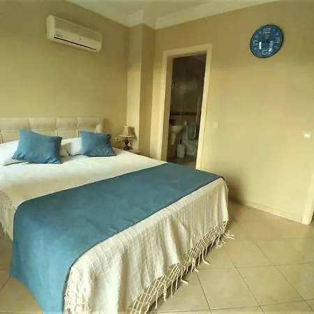 Villa Playa - Solo 4 Bedroom Spacious