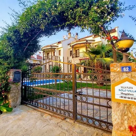 Playa - Solo 4 Bedroom Spacious فتحية
