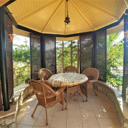 Playa - Solo 4 Bedroom Spacious וילה